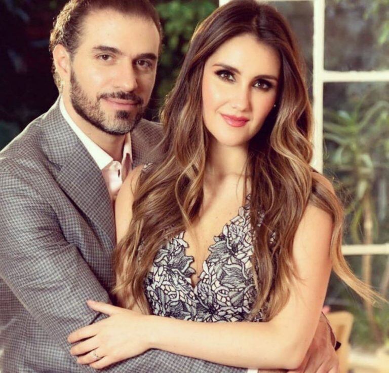 Dulce María junto a su esposo. (Instagram/@dulcemaria)