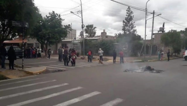 Vecinos de Godoy Cruz solicitan más seguridad en las calles por las altas velocidades que transitan los autos