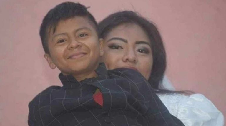 Johna fue confundido con un niño en las redes sociales y su casamiento desató la polémica (Fuente: Facebook)