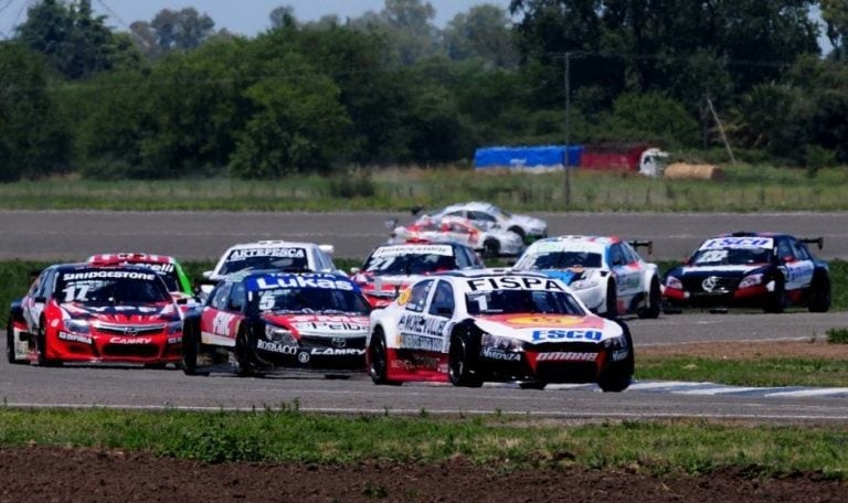 Franco Girolami, puntero en la última fecha del Top Race, en el reinaugurado autódromo de 9 de Julio, provincia de Buenos Aires.