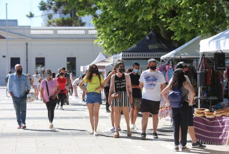 Volvieron las ferias en La Plata bajo estrictos protocolos sanitarios (Municipalidad de La Plata)