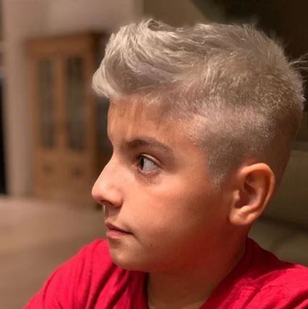 Benjamín Agüero se tiñó el pelo igual que su papá