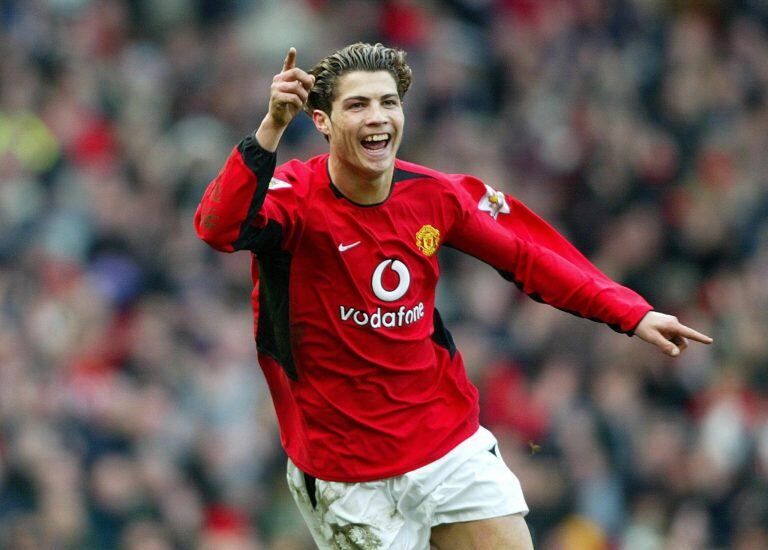 Cristiano Ronaldo con pelo largo en el Manchester United (Foto: efe _ martin rickett)