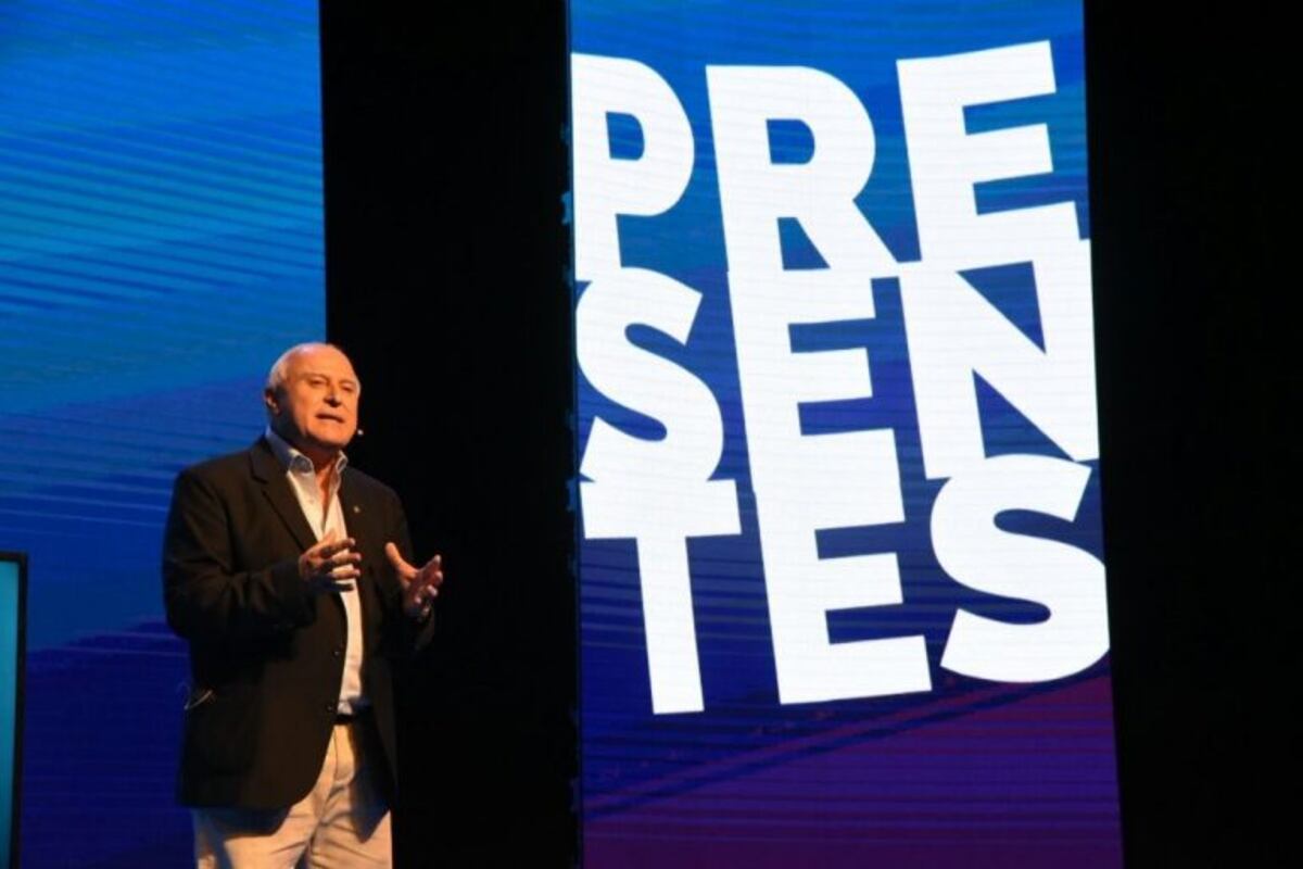 Lifschitz repasó su gestión y volvió a la carga con la reforma constitucional