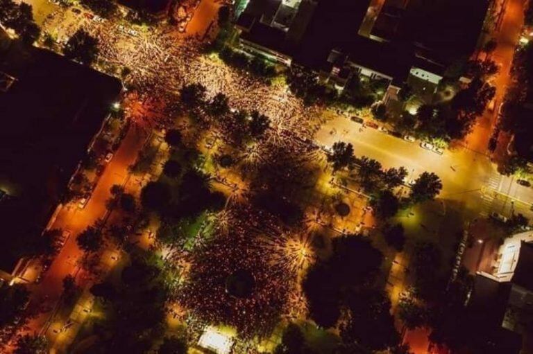 Marcha en General Alvear pidiendo la derogación de la ley minera.