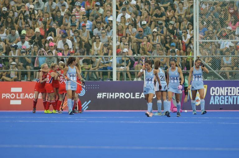 Las Leonas juegan contra Estados Unidos.