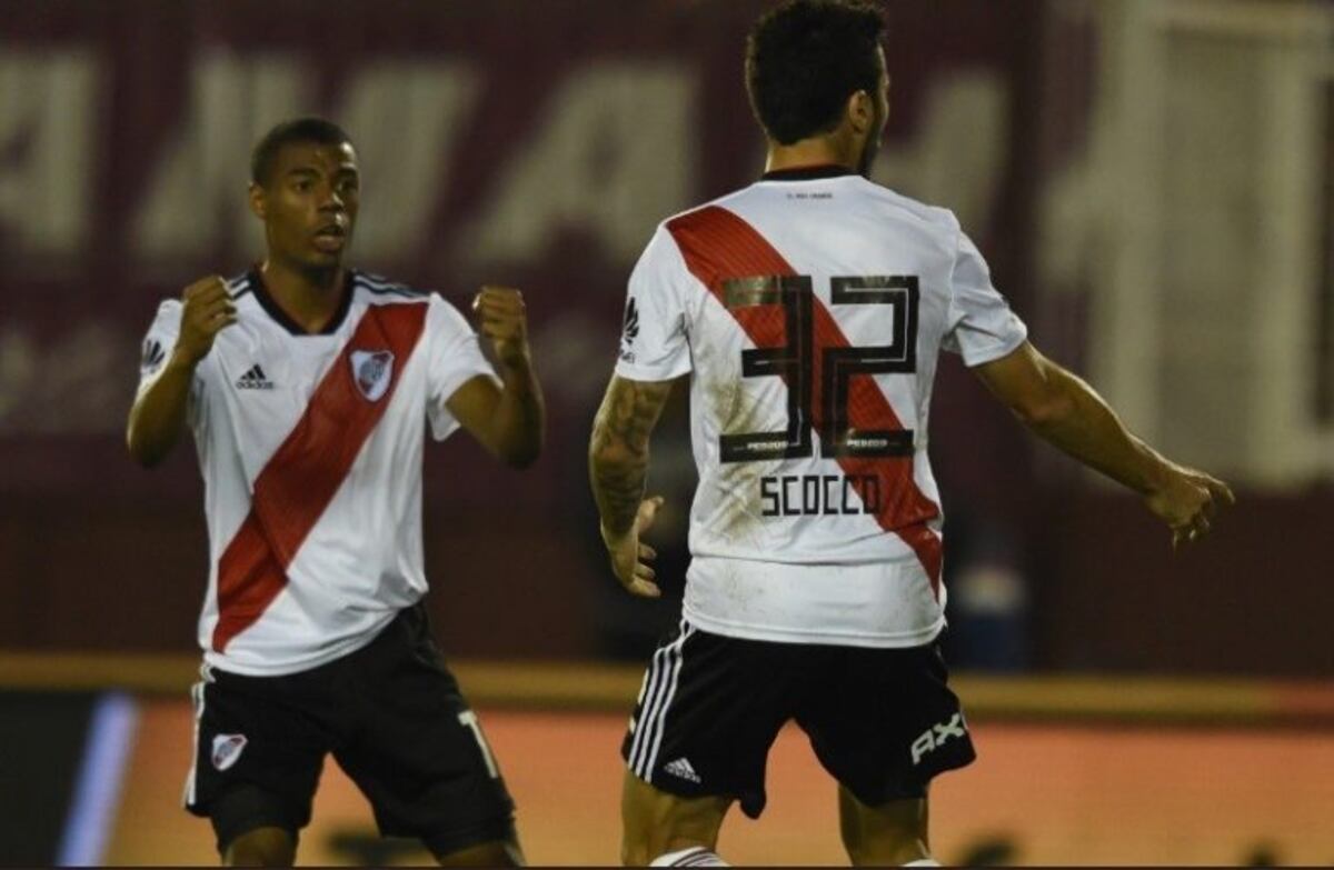 River goleó 5-1 a Lanús en La Fortaleza y se acercó a la punta de la Superliga