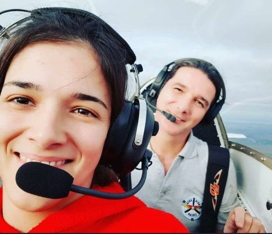 Yael y Hernán Marcos murieron este miércoles luego de estrellarse el avión que les pertenecía. (Facebook)