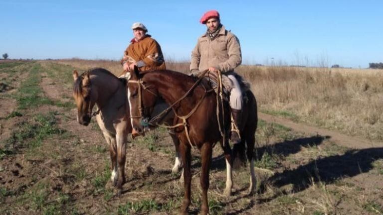 Alejandro  y su padre, de Hernando a la UNRC