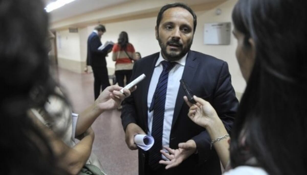 Suspendieron a un fiscal por dar prisión domiciliaria a un narco acusado por homicidio en Rosario