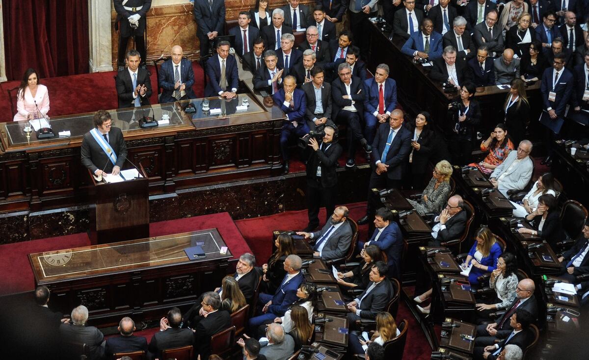 De qué se trata el “Pacto de Mayo”: los diez principios del nuevo orden que quiere establecer Milei