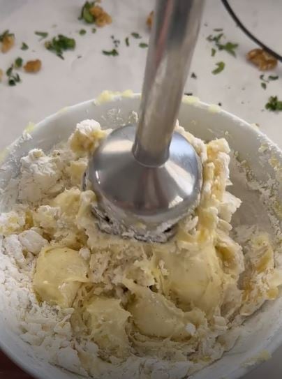 Esta es la forma más fácil de hacer croquetas de papa y queso: sin gluten y súper esponjosas