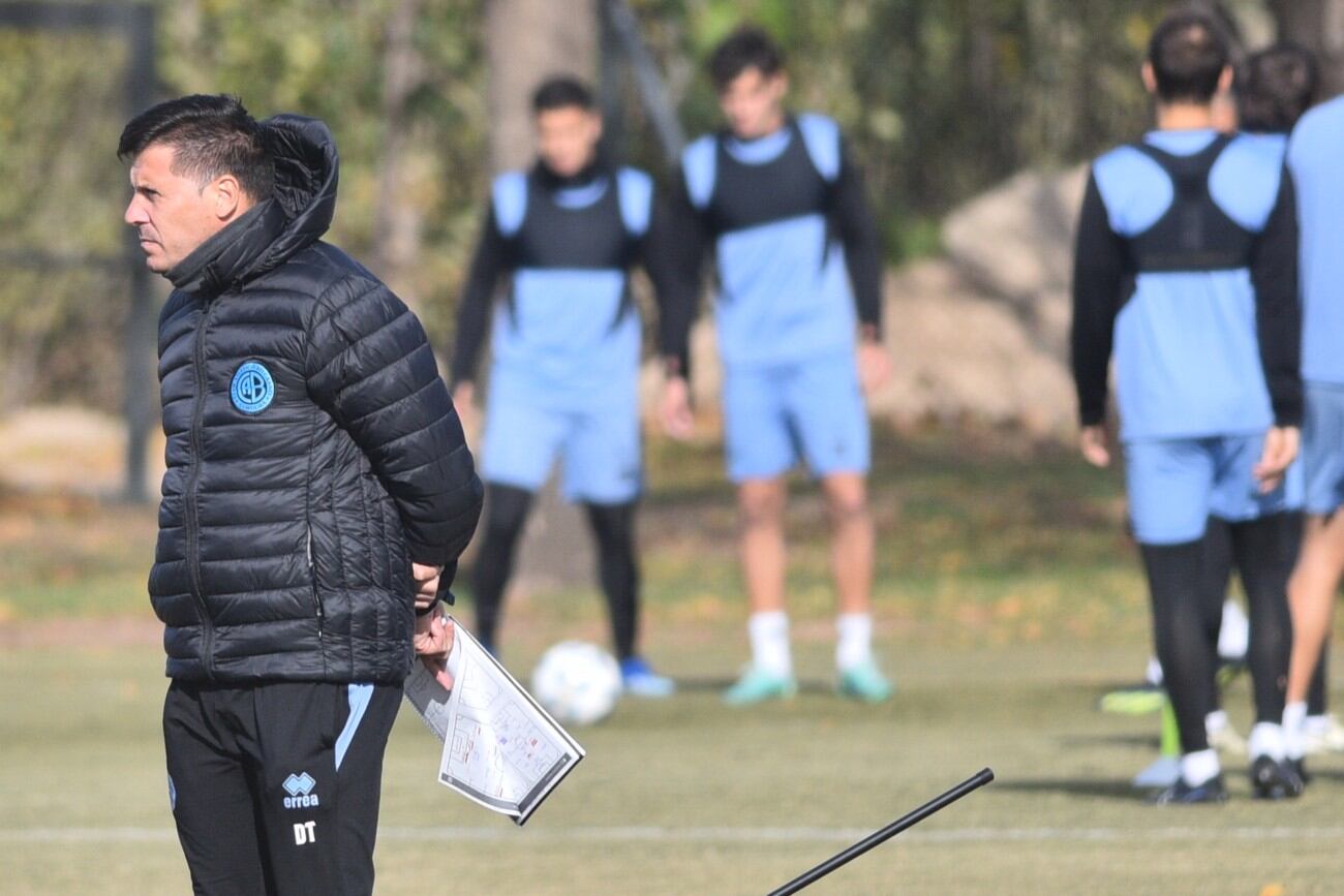 Entrenamiento de Belgrano en Villa Esquiú ( Pedro Castillo /LVI)