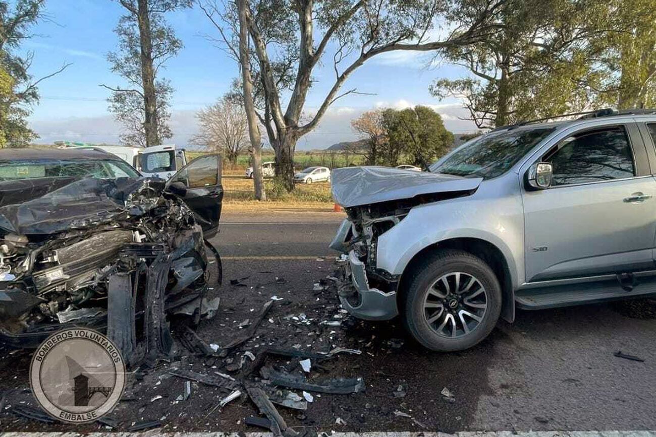 Siniestro con tres muertos en Embalse. (Gentileza Bomberos de Embalse)