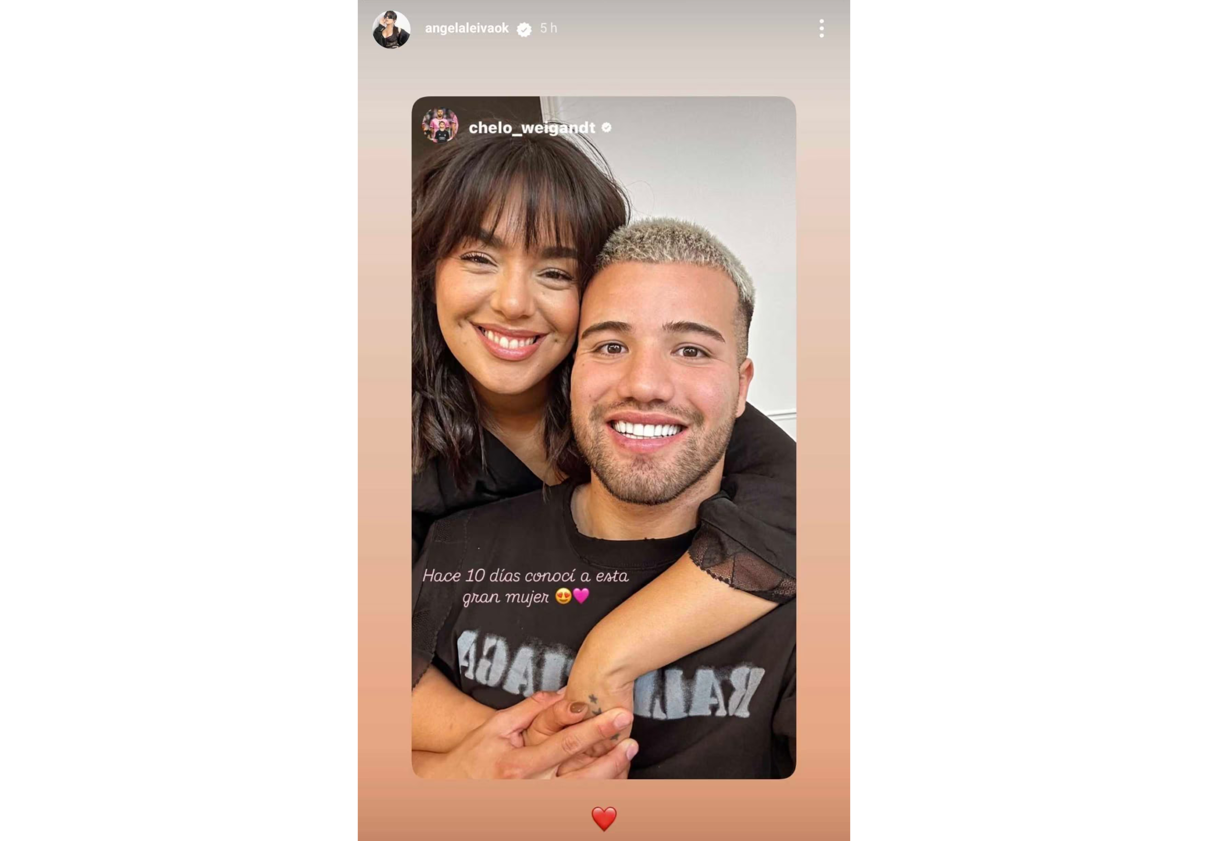 La foto con la que la pareja oficializó su romance.