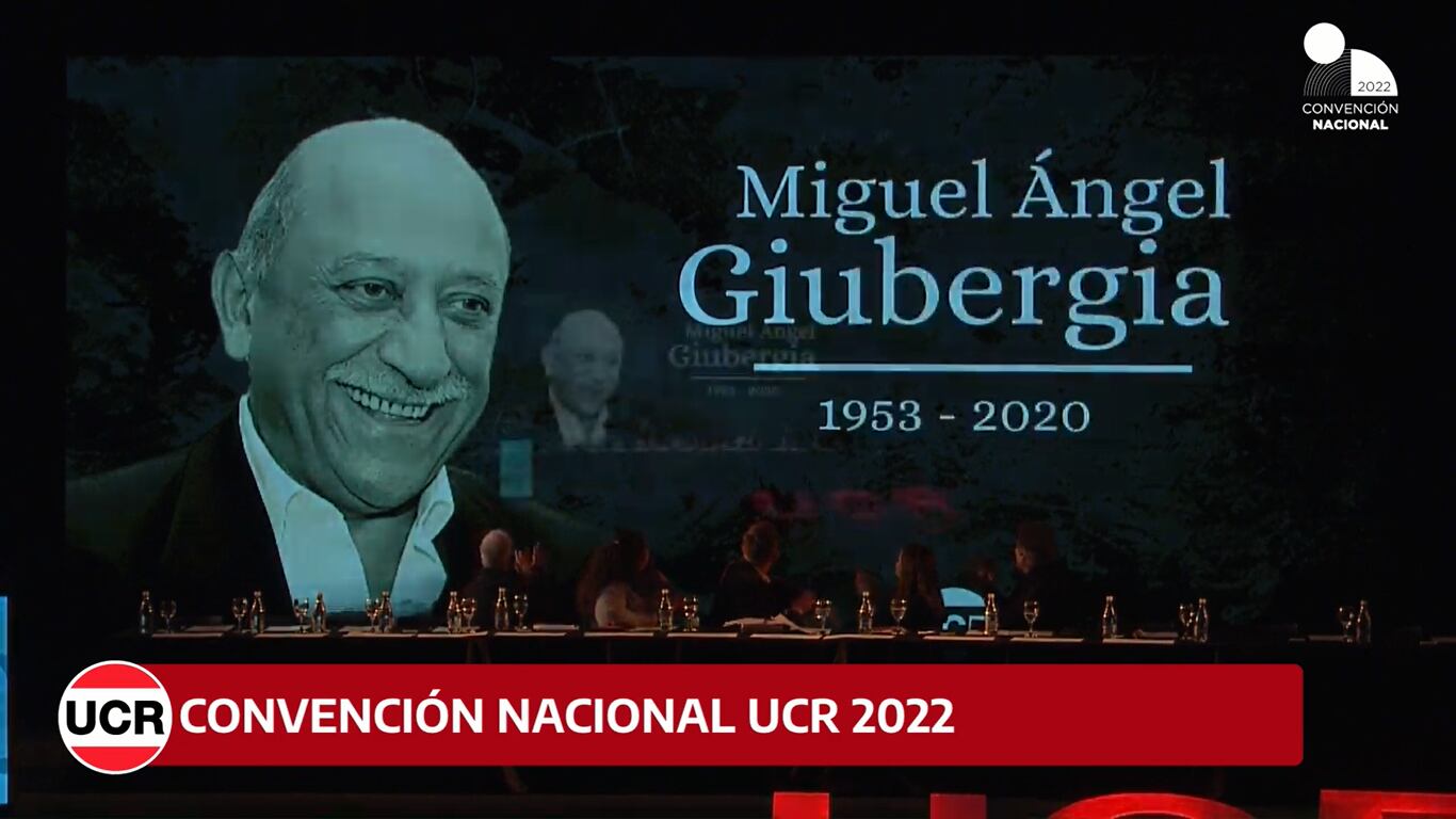 En el inicio de las deliberaciones de la Convención radical en La Plata hubo un homenaje a los dirigentes fallecidos en el último año, entre quienes fueron recordados los referentes jujeños Miguel Giubergia y Raúl García Goyena.