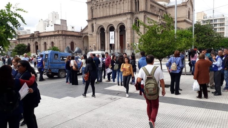 AMP convocó a marchar por el centro este lúnes. Hubo poca concurrencia y muchas críticas al Gobierno