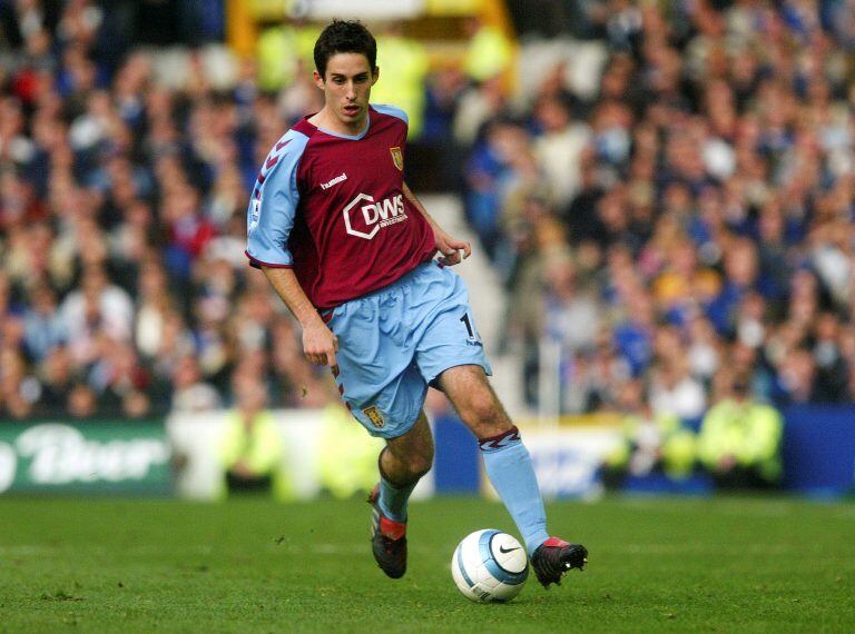 Peter Whittingham debutó en Aston Villa. (REUTERS)