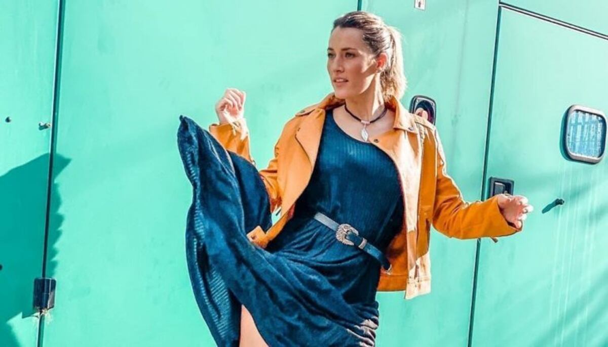 Mica Viciconte dio los "buenos días" desde la cama con muy poca ropa