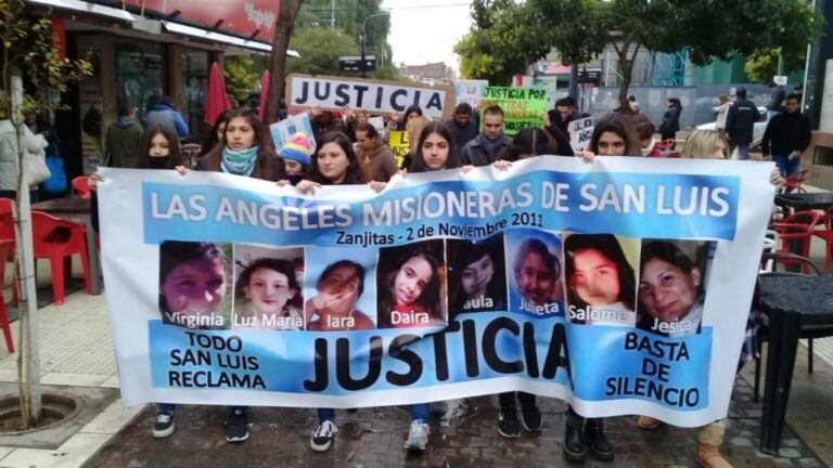 Familiares de víctimas de Zanjitas marcharon para pedir Justicia. Foto: El Diario de la República.