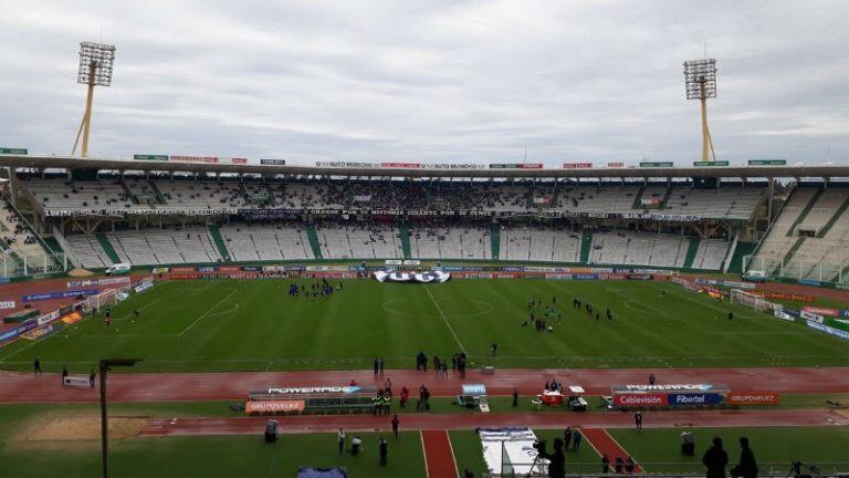 Talleres y Banfield en la previa del partido.