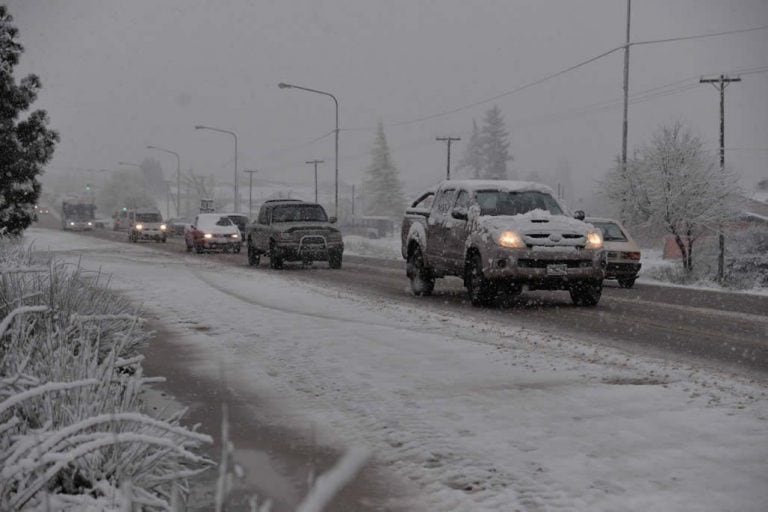 Controles policiales en Bariloche (web).