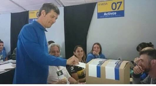 Pergolini votando en Boca