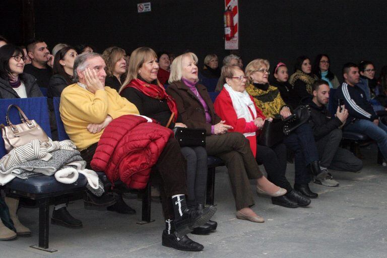 ciclo teatral Abriendo Telones