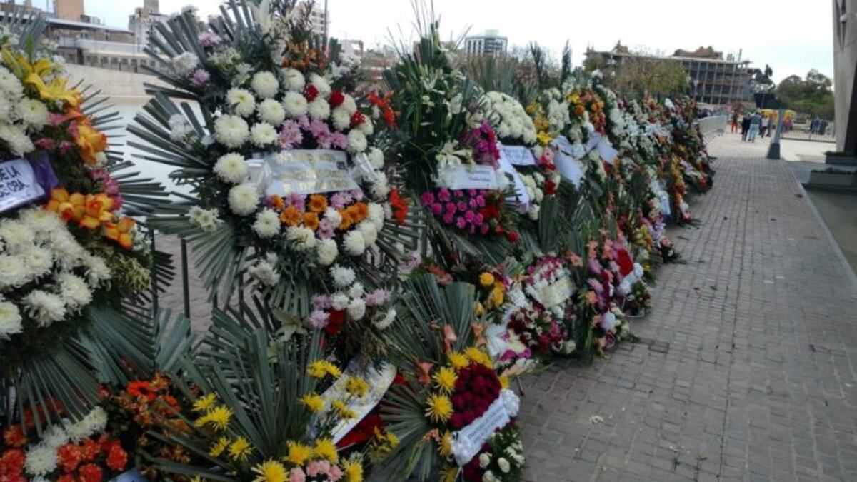 La muerte de De la Sota: previo al velatorio en el Centro Cívico, hubo una ceremonia íntima