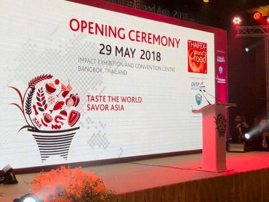 El gobernador Juan Schiaretti participó en Tailandia de la inauguración de la feria internacional Thaifex 2018.