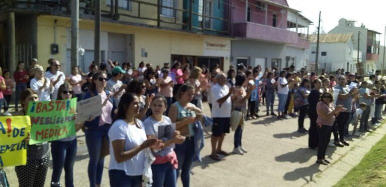 Villa Paranacito - marcha de vecinos
Crédito: Facebook Caro Acosta