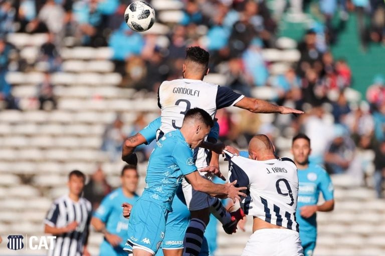 Durmió la siesta la defensa Celeste y Gandolfi lo aprovechó. El mejor tramo de Talleres en el partido.