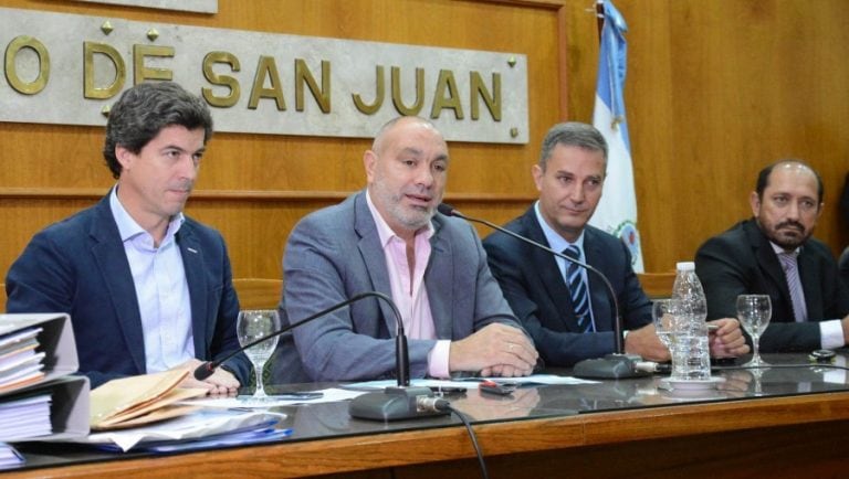 Se invertirán 225 millones en la obra de saneamiento.