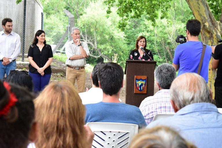 Patrica Cicerone en la inauguración de la obra de Agua Potable en Las Jarillas