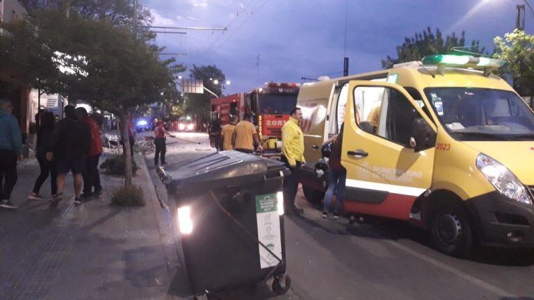 Galería de fotos explosión de una pizzería en avenida Fuerza Aérea al 1.800.