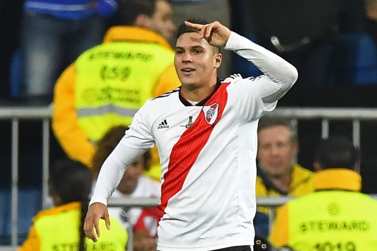 Juan Fernando Quintero, autor de uno de los goles de la final de Madrid, podría volver a River en enero. (AFP)