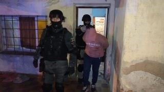 FPA en Morteros detenidos dos jovenes de 19 y 22 años