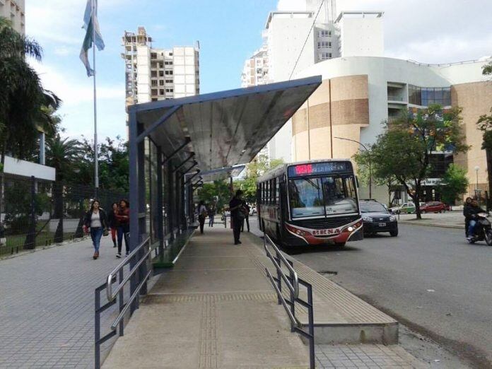 La posible suspensión del transporte publico se ha frenado de momento (Diario Tag).