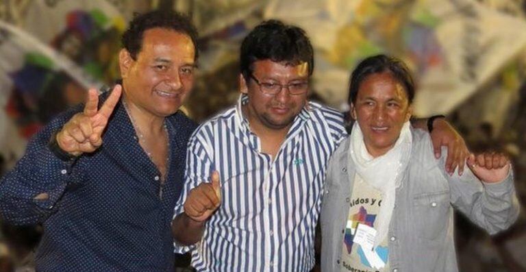 Alberto "Beto" Cardozo (izq.) y Milagro Sala, en tiempos de campaña electoral. Con ellos, al centro, el dirigente Emilio Cayo.