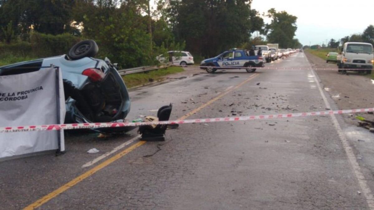 Una chica murió en un choque frontal en barrio Ferreyra