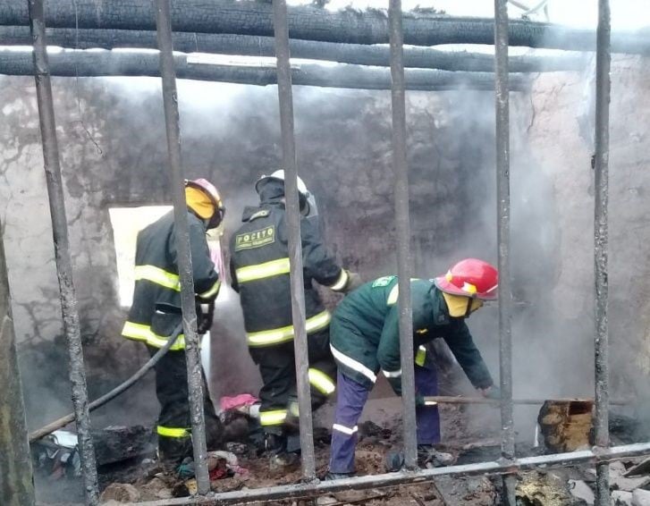 Así quedó la vivienda tras el feroz incendio.