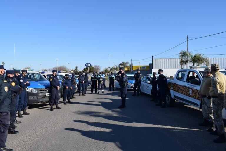 Policía Gualeguaychú patrulla las calles por el ASPO (23/8).
Crédito: Vía Gualeguaychú