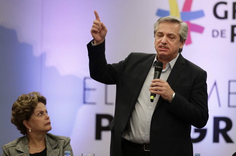 Alberto Fernandez durante la apertura del encuentro del Grupo de Puebla (Foto Alejandro PAGNI / AFP)