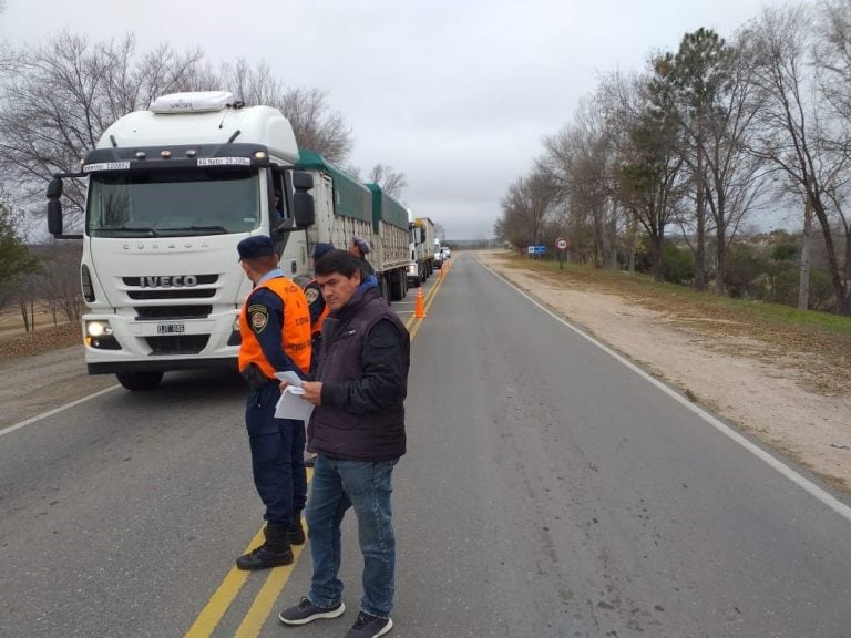 Asamblea de productores en ruta de Altas Cumbres