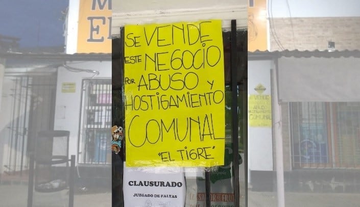 Cartel de un comerciante de Oliveros. (Info Más)