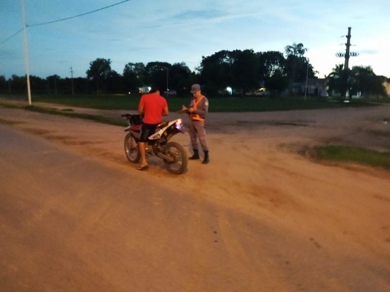 Hubo operativos tanto la ciudad capital como en el interior. Los controles mayormente estuvieron enfocados sobre los motociclistas. (Gentileza: Policía de Formosa)