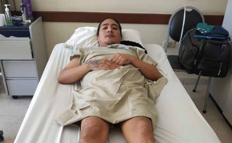 Manuel Vilca mientras permanecía internado en Bolivia. El paciente jujeño sufrió una severa lesión lumbar y necesita ser operado.