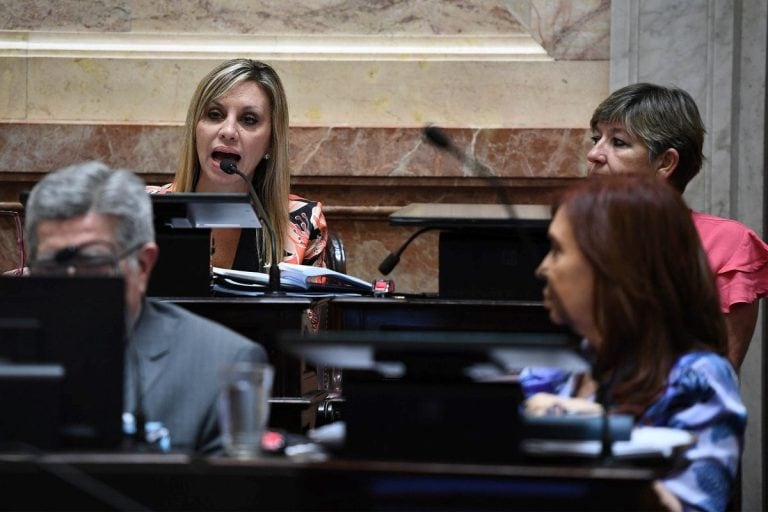 La senadora santafesina María de los Ángeles Sacnun votó contra la reforma tributaria. (@sacnun)