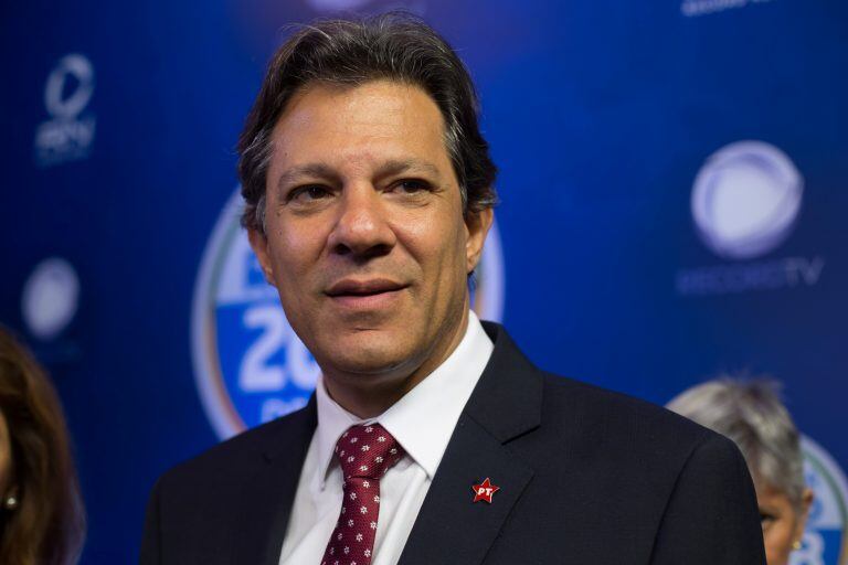 Haddad habló de las medidas comerciales que se están tomando debido a la falta de divisas en la Argentina. 