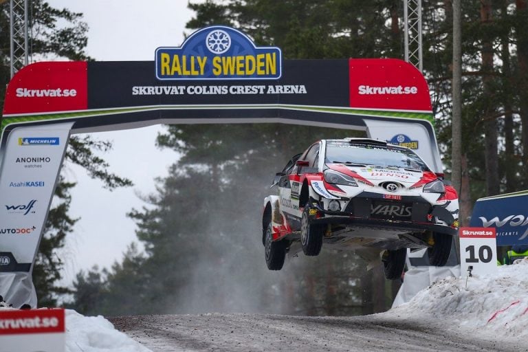 Meeke fue el ganador del "Colins Crest Arena", uno de los desafíos más vistosos que propone el Rally de Suecia. El británico voló 41 metros en el gran salto, que recuerda nada menos que a su mentor, Colin McRae.